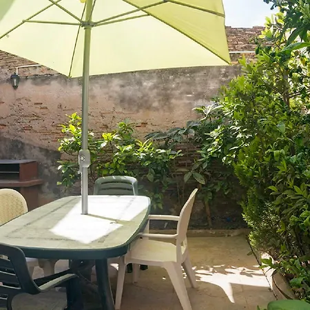 Casa De Pueblo En Centro Historico De Daire *